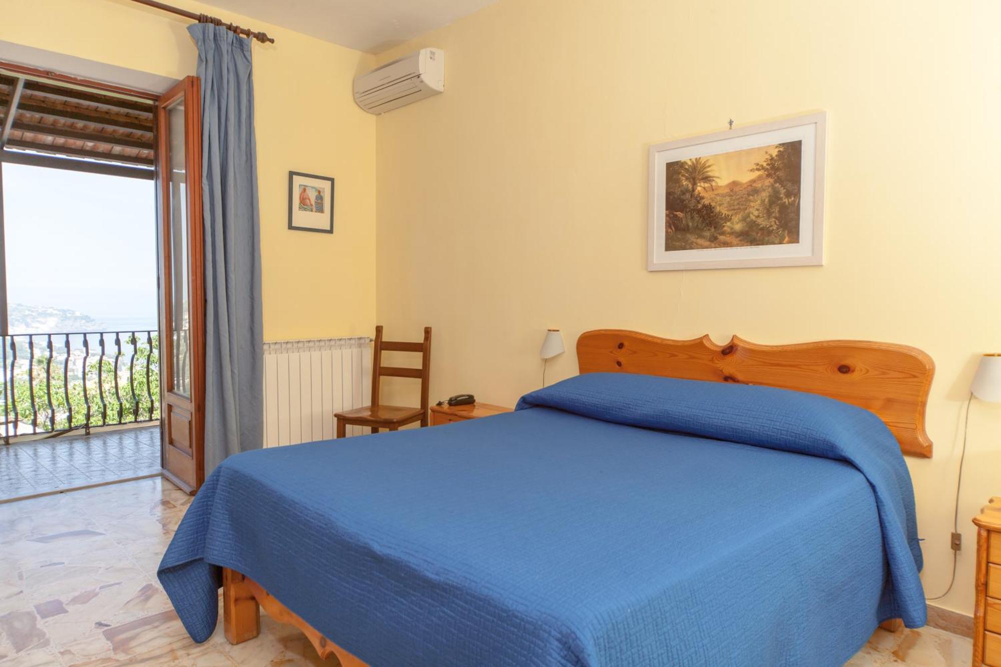 Hotel Ape Regina Casamicciola Terme Room photo