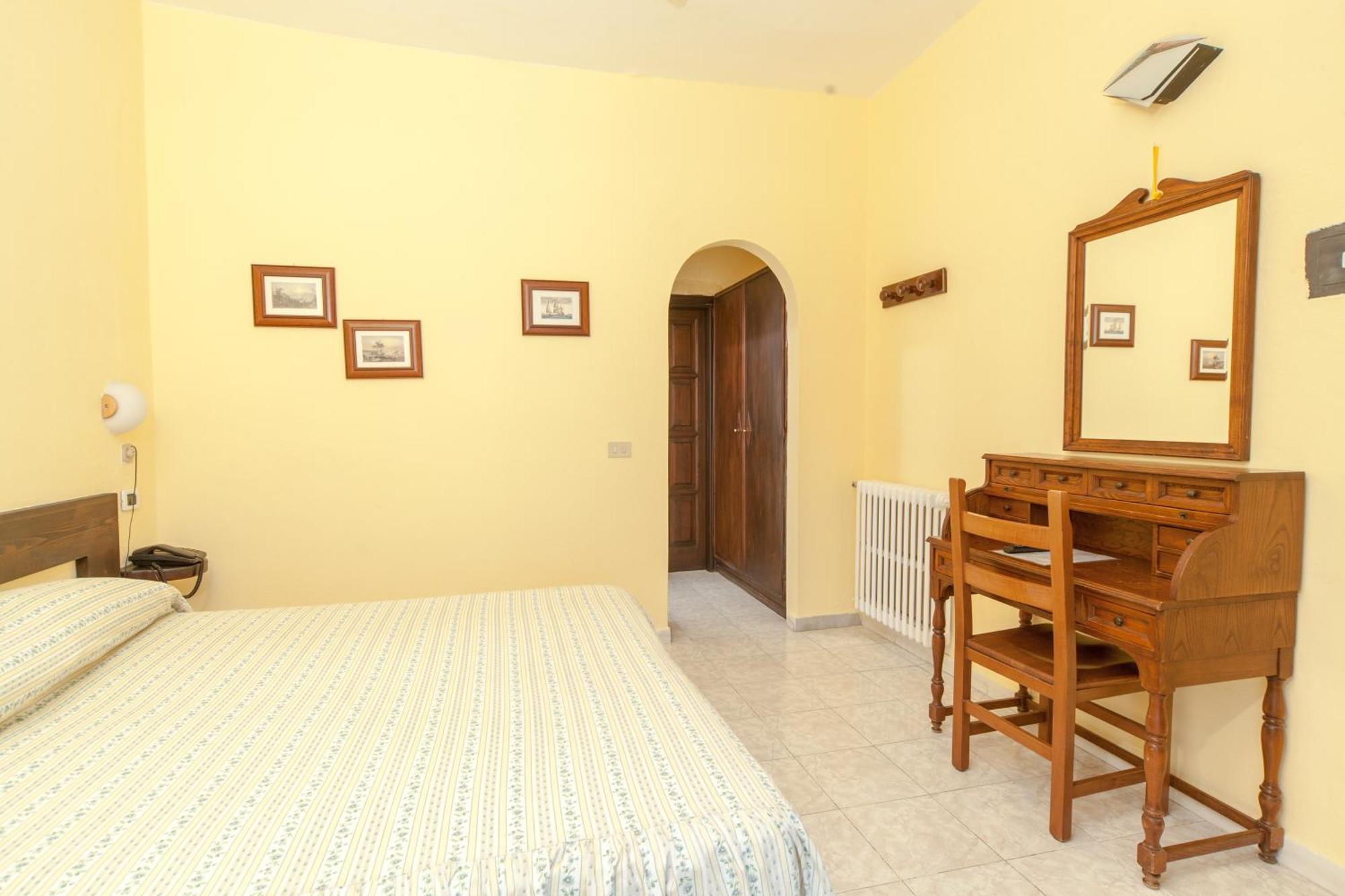 Hotel Ape Regina Casamicciola Terme Room photo
