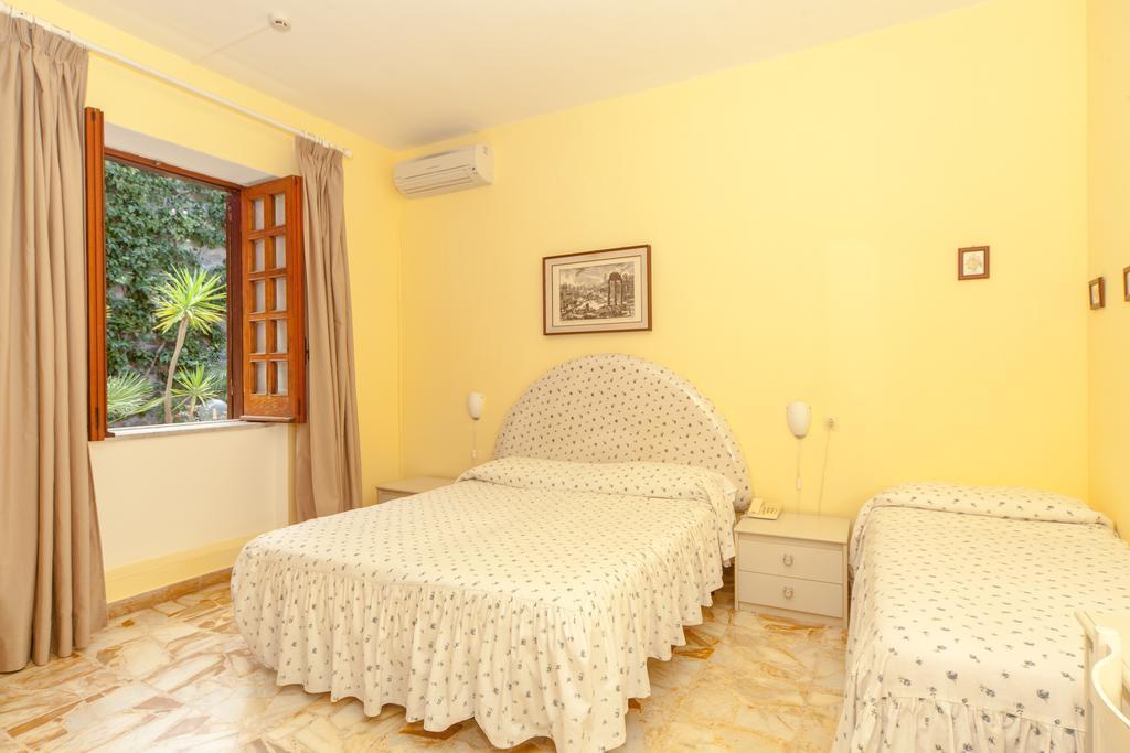 Hotel Ape Regina Casamicciola Terme Exterior photo
